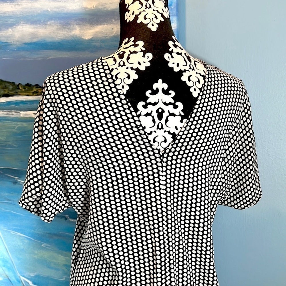 ⭐️Loramendi,Black/White Polka Dots,V-Back & V-Neck,Front Dress Split,Lightweight - Picture 6 of 9